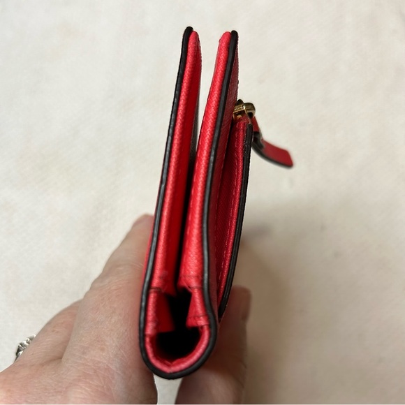 Kate Spade ♠️ Newbury Lane (Geranium) Wallet - Picture 4 of 11